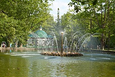 2013 06 24 Peterhof 500